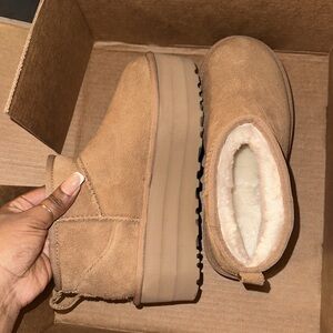 Chestnut Ugg Ultra Mini Platform